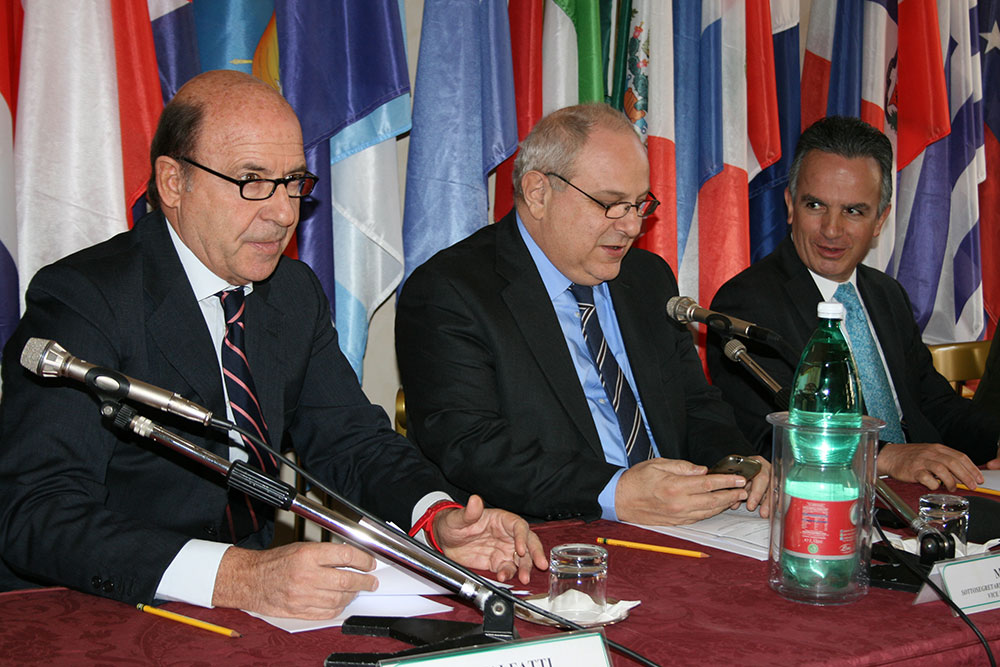 Conferencia de Prensa para la VI Conferencia Italia-América Latina y el Caribe. Roma, 25 de noviembre de 2013